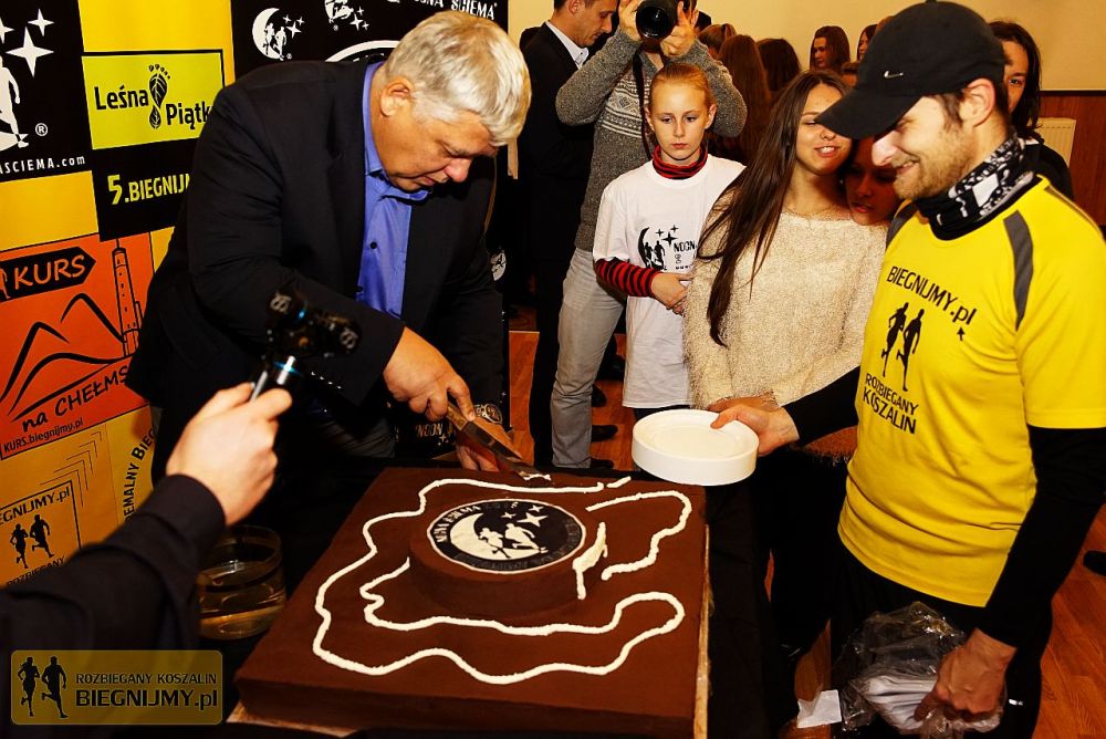 Wyjątkowy tort na spotkaniu Wolontariuszy Nocnej Ściemy 2015.